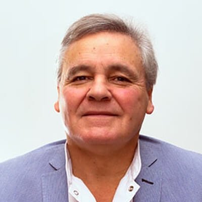 Director Médico y Nefrólogo consultor